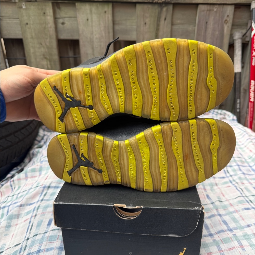 Jordan 10 Retro Venom 
Size 8.5 - Picture 5 of 7